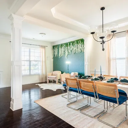 Near Clt Airport - 4bd - Backyard - Balcony * Charlotte