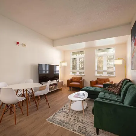 Qc Style And Comfort Apartment *