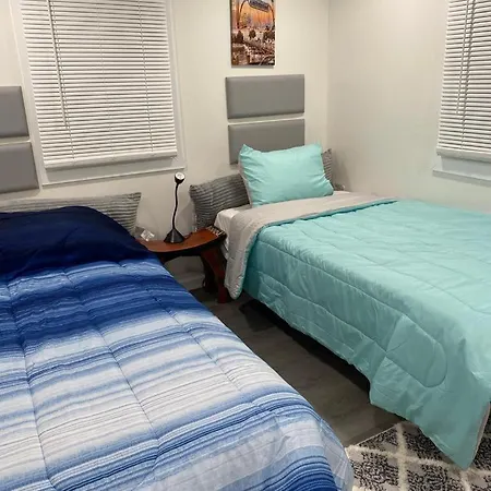 Emmar Blue & Fishing Holiday home Charlotte
