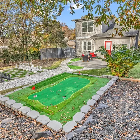 Spacious 3br House In Holiday home Charlotte