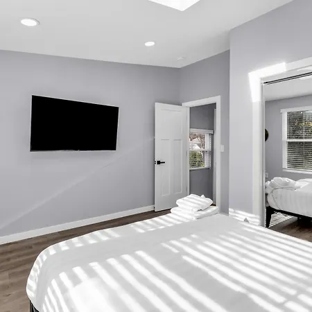 Spacious 3br House In