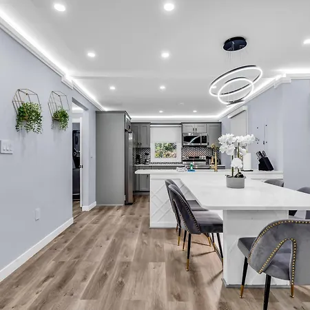 Luxury 3br House In Charlotte