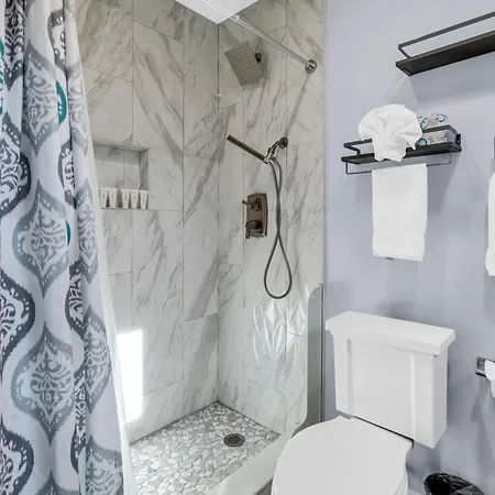 Holiday home Luxury 3br House In *