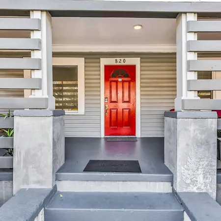 Luxury 3br Noda Holiday home