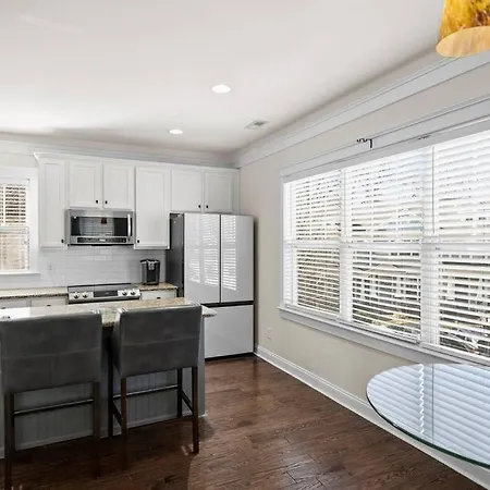 Holiday home 3br/3.5bath Uptown Aloft House. Charlotte