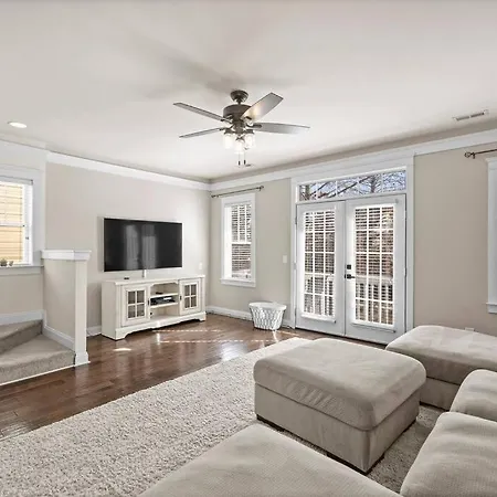 Holiday home 3br/3.5bath Uptown Aloft House. Charlotte