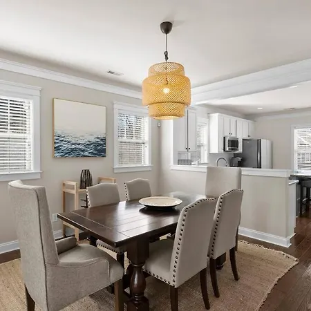 3br/3.5bath Uptown Aloft House. *