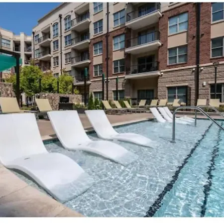 League Flats Uptown At West Trade Street Apartment Charlotte