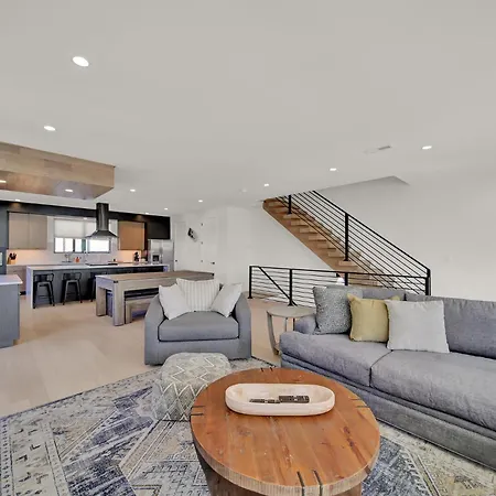 406 Katonah Amazing Location Rooftop Patio Views And A Gym Charlotte