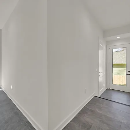 406 Katonah Amazing Location Rooftop Patio Views And A Gym Holiday home