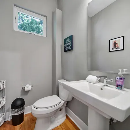 906 Westbrook B Views Rooftop Hot Tub And Short Walk To Stadium