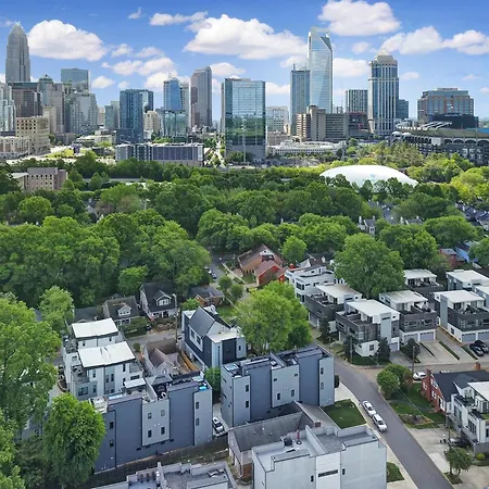 Holiday home 906 Westbrook B Views Rooftop Hot Tub And Short Walk To Stadium