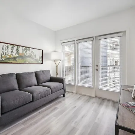 Premium And At Midtown 205 In Apartment Charlotte