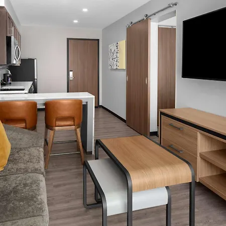 Hotel Homewood By Hilton Uptown First Ward 3*