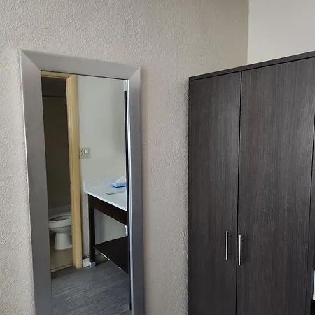Motel Days By Wyndham Northlake