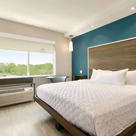 Hotel Tru By Hilton Ayrsley 3*