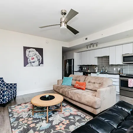 Corporate Uptown Furnished Apartment