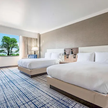 Hotel Doubletree By Hilton South Tyvola
