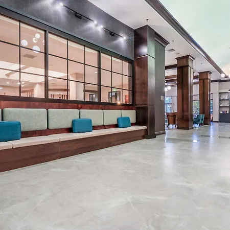 Hotel Doubletree By Hilton South Tyvola