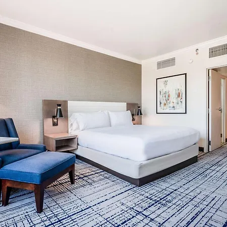 Doubletree By Hilton South Tyvola 4*
