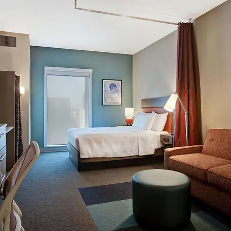Hotel Home2 By Hilton Uptown 3*