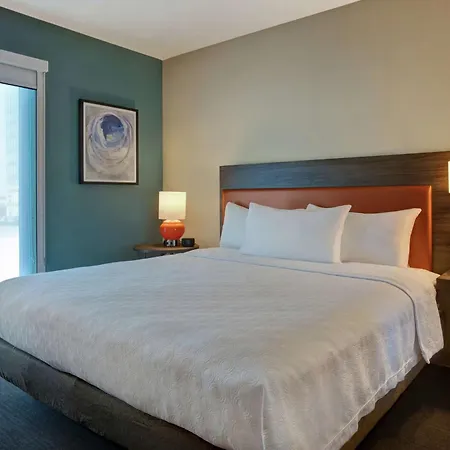Home2 By Hilton Uptown 3*
