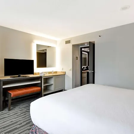 Hotel Embassy Charlotte