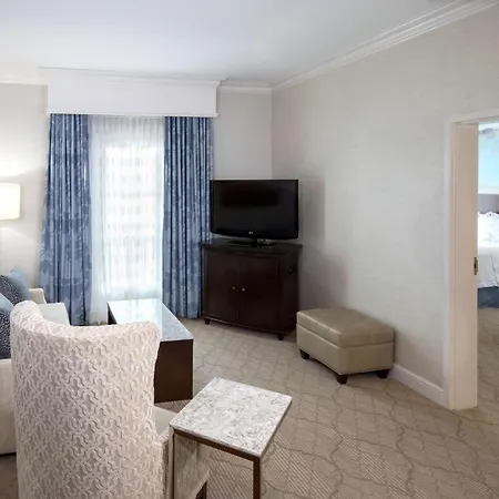 Hampton & South Park At Phillips Place 3*