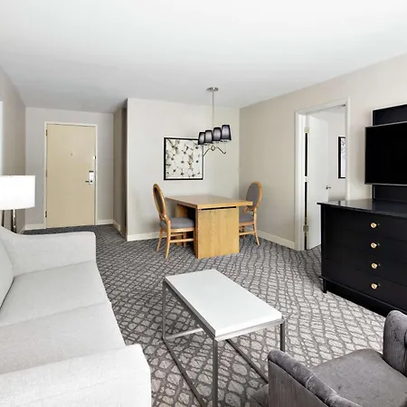 Doubletree By Hilton Charlotte/southpark