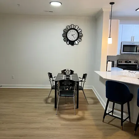 South Charlotte's Cozy & Modern Charlotte