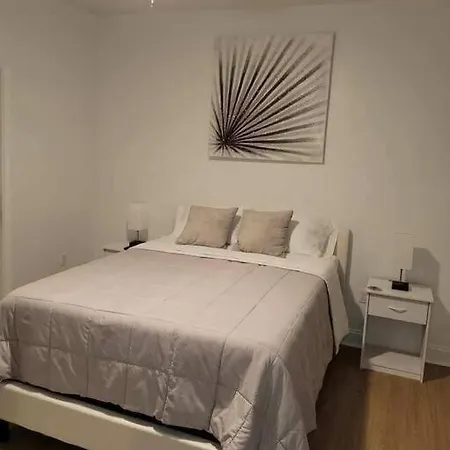 South Charlotte's Cozy & Modern Apartment Charlotte