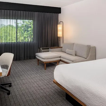 Courtyard By Marriott Ballantyne