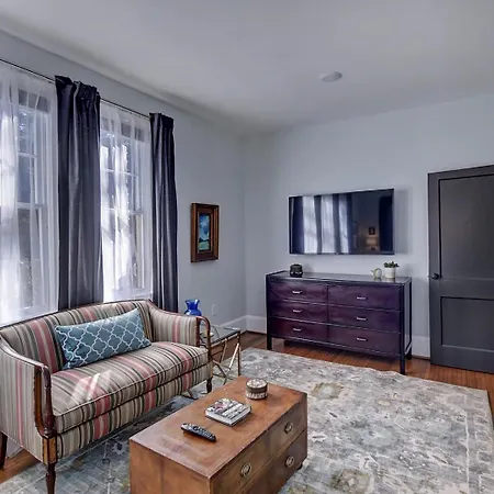 The Collection Clt: Lamar Avenue Apartment *