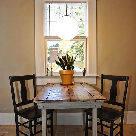 The Collection Clt: Kirkwood Avenue Apartment *