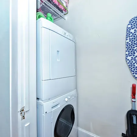 The Collection Clt: Kirkwood Avenue Apartment