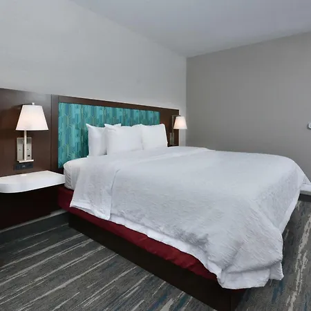 Hampton & North I 485 Hotel Charlotte