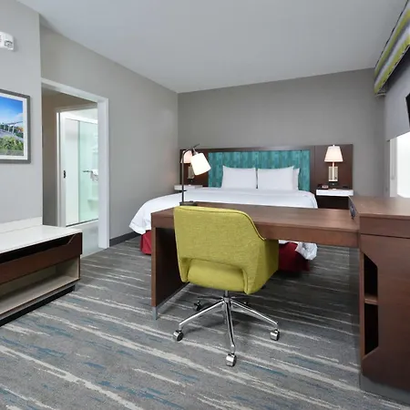 Hampton & North I 485 Hotel Charlotte