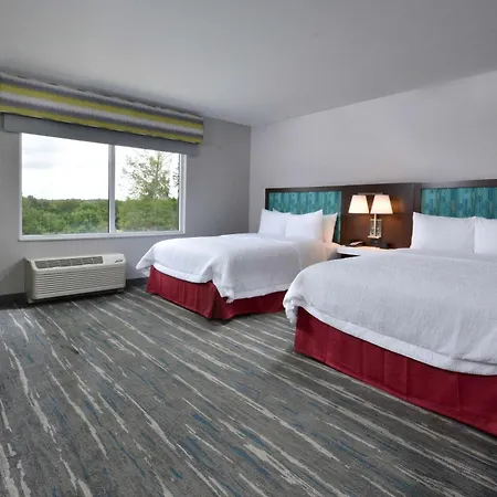 Hampton & North I 485 Hotel