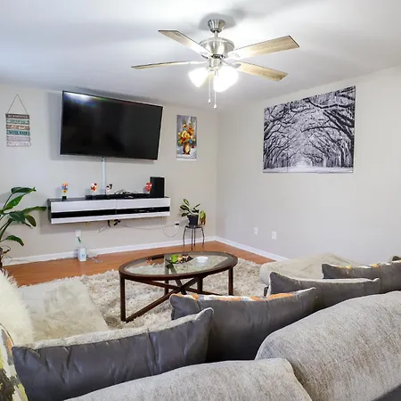 Serenade Apartment Charlotte
