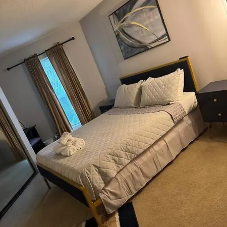 *new* Cozy & Luxe 2bed Apt W/ Patio And Work Space * Charlotte