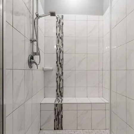 Landing Modern With Amazing Amenities * Charlotte