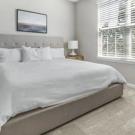 Landing Modern With Amazing Amenities Apartment *