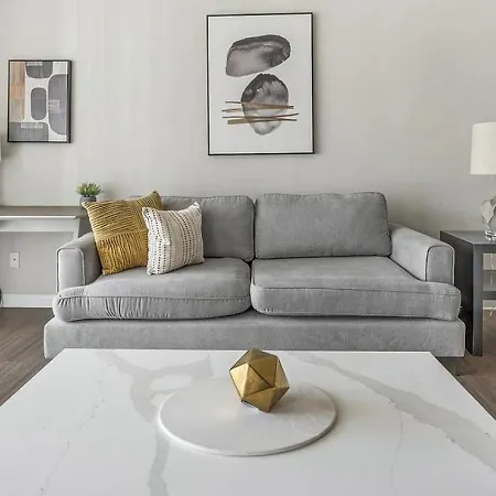 Landing Modern With Amazing Amenities *