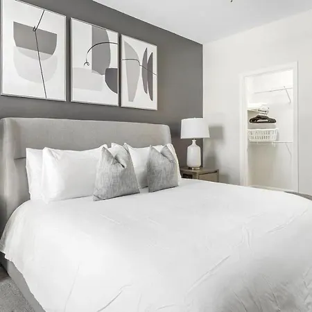 Landing Modern With Amazing Amenities * Charlotte