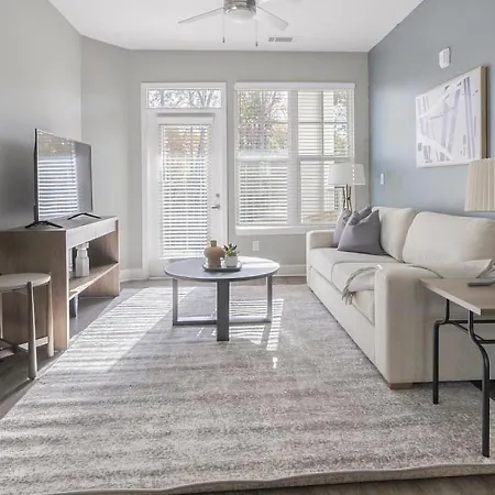 Landing Modern With Amazing Amenities *