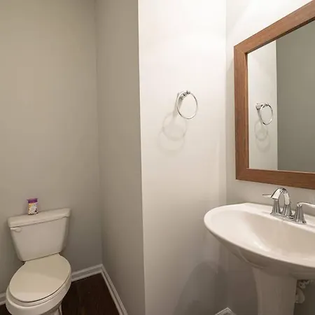 Apartment 3bdrm W/ Kingbed_pool_wi-fi-private Charlotte