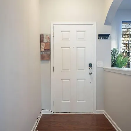 3bdrm W/ Kingbed_pool_wi-fi-private Charlotte