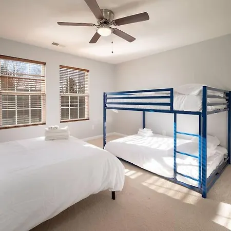 3bdrm W/ Kingbed_pool_wi-fi-private *