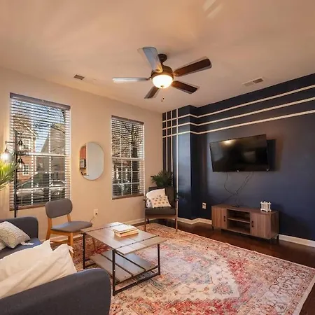 Apartment 3bdrm W/ Kingbed_pool_wi-fi-private *