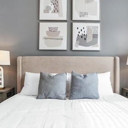 Landing - Modern With Amazing Amenities *
